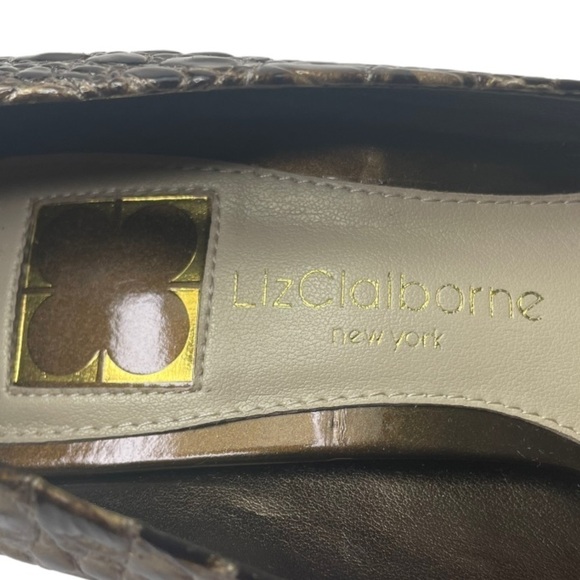 Liz Claiborne New York Johnnie Brown Patent Leather Heels - Picture 6 of 7